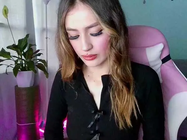 Live sex webcam photo for TaylorKnapp #291767704