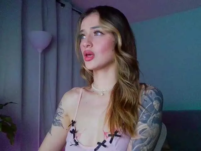 Live sex webcam photo for TaylorKnapp #291856325