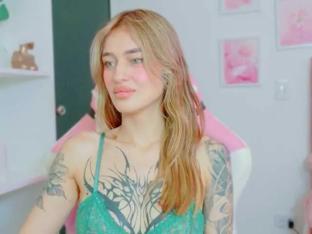 Live sex webcam photo for TaylorKnapp #293816906