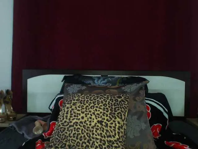 Live sex webcam photo for TaylorLove #278123300