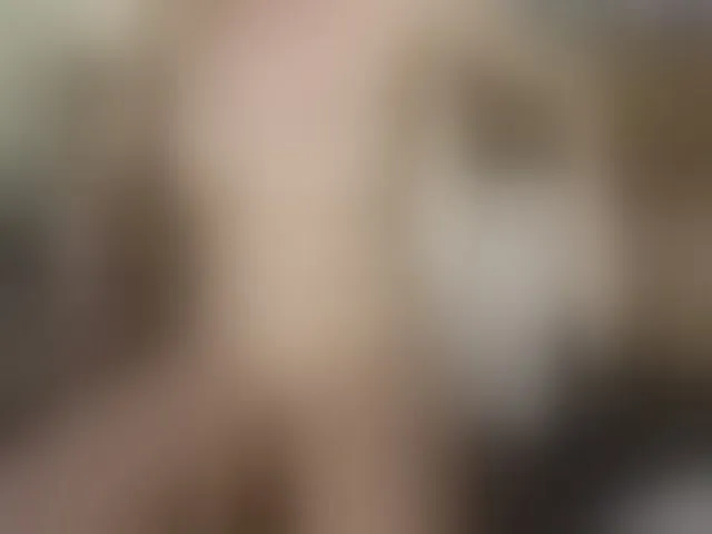 Live sex webcam photo for TaylorLove303 #293940018
