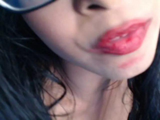 Live sex webcam photo for TaylorLove69 #277718660