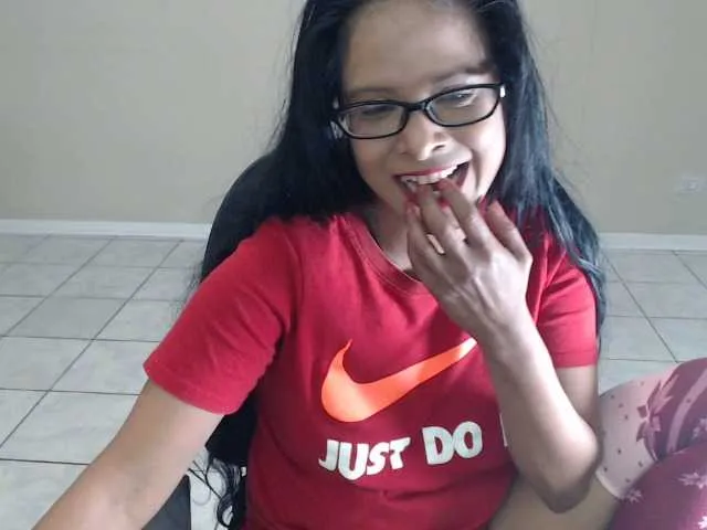 Live sex webcam photo for TaylorLove69 #291099063