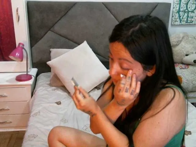 Live sex webcam photo for TaylorMegan #277721364