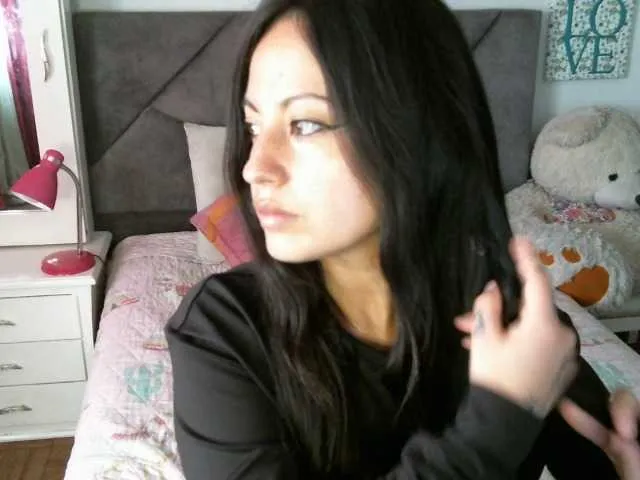 Live sex webcam photo for TaylorMegan #277799357