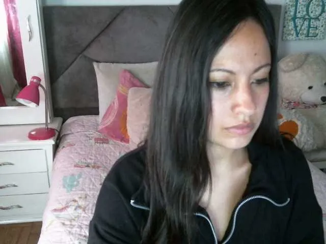 Live sex webcam photo for TaylorMegan #277818667