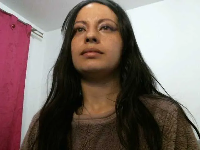 Live sex webcam photo for TaylorMegan #290313577