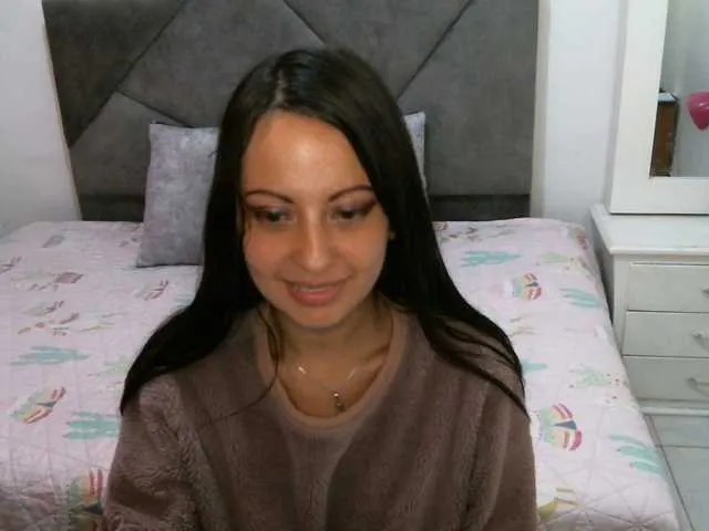 Live sex webcam photo for TaylorMegan #290457285