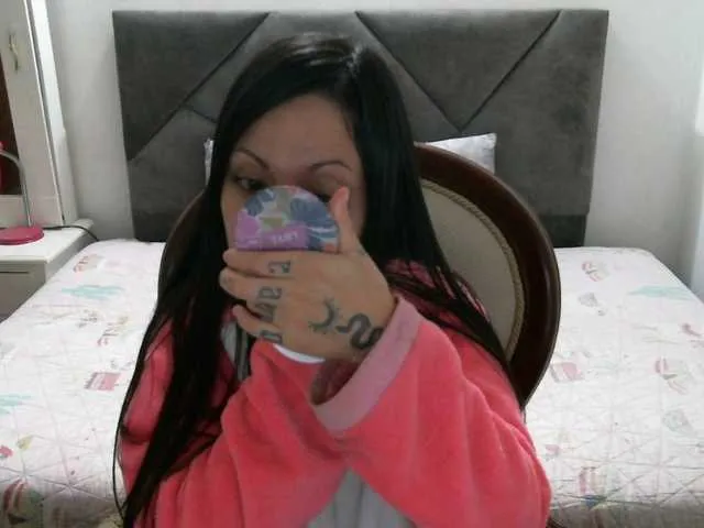 Live sex webcam photo for TaylorMegan #291150395