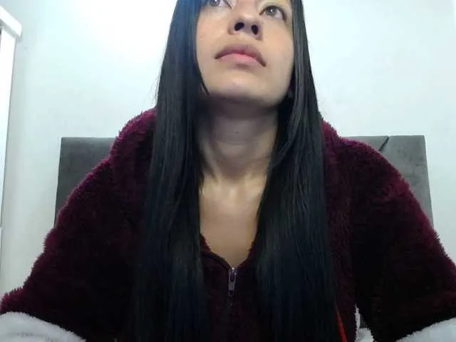 Live sex webcam photo for TaylorMegan #291864620