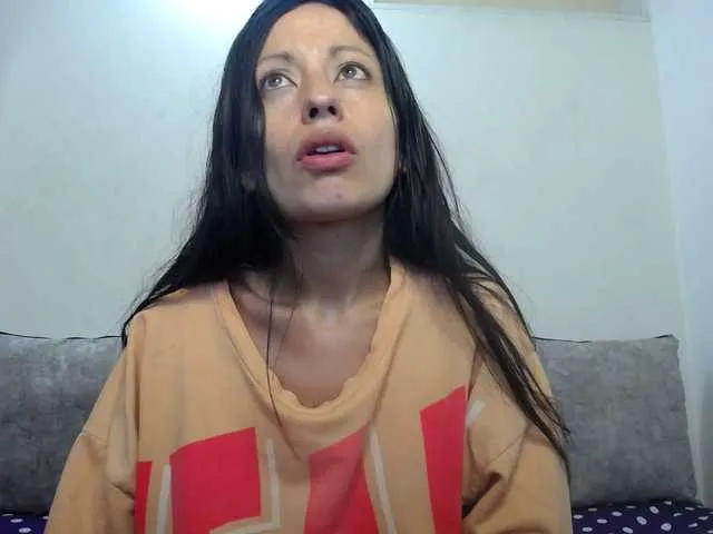 Live sex webcam photo for TaylorMegan #292131586