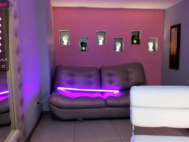 Live sex webcam photo for TaylorSmithX #271890350