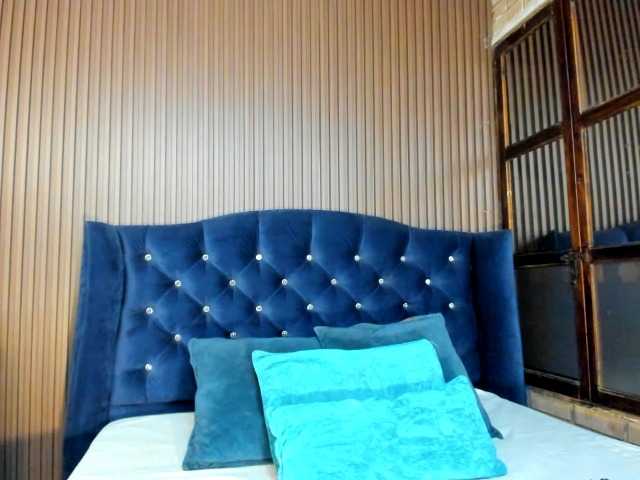 Live sex webcam photo for TayraDeSilva #276420592