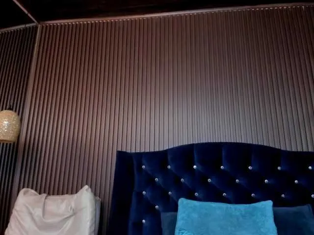 Live sex webcam photo for TayraDeSilva #276895144