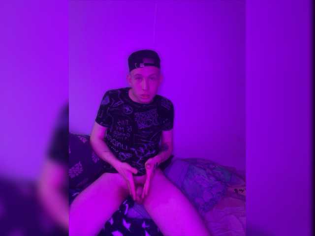 Live sex webcam photo for TeMachK-a #275586511