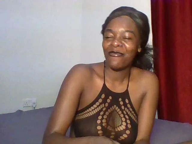 Live sex webcam photo for Tee-kaicy #290691620