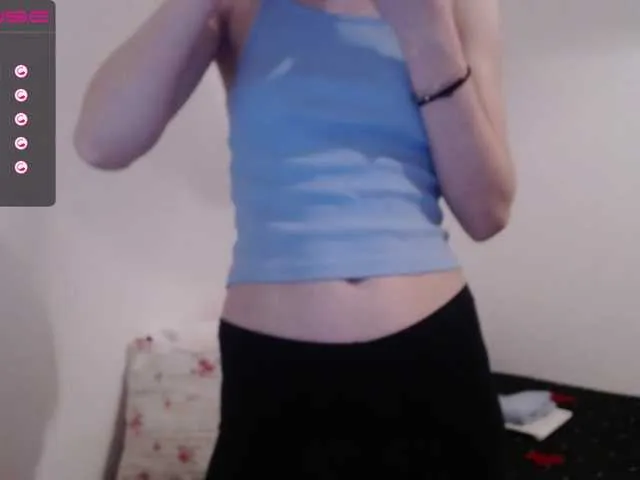 Live sex webcam photo for Teeo02 #272430401