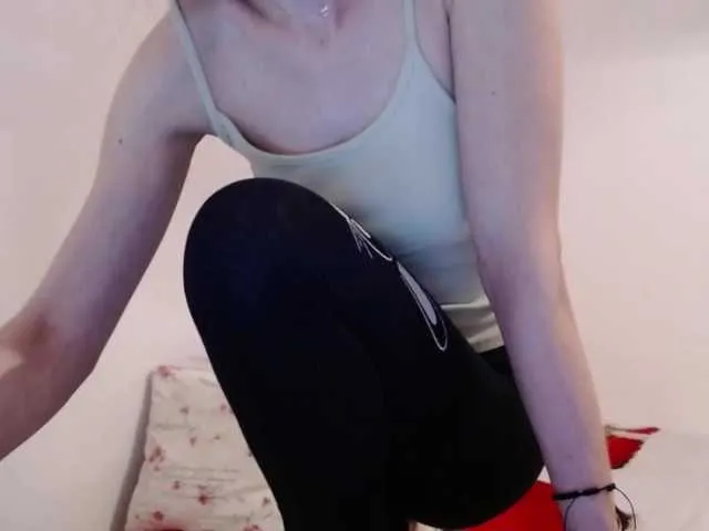 Live sex webcam photo for Teeo02 #272579841