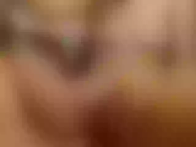 Live sex webcam photo for Teeo02 #274537729