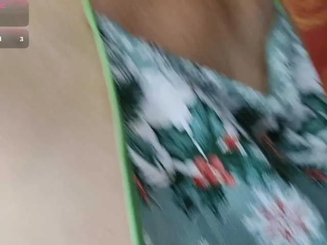 Live sex webcam photo for TeffiErotta #291621785