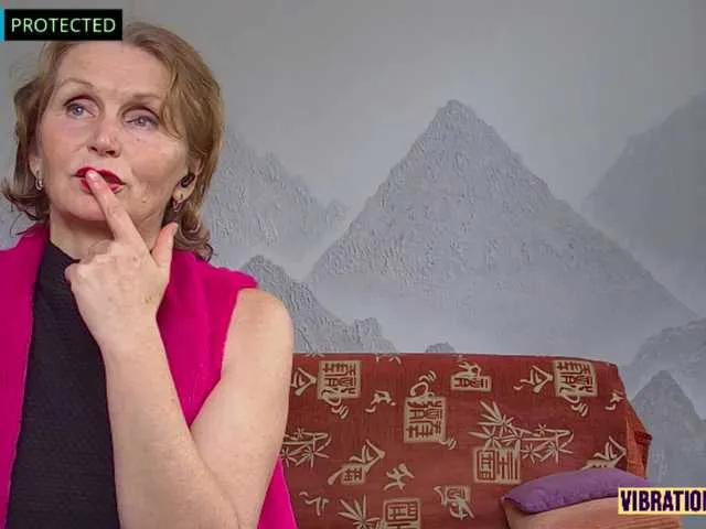 Live sex webcam photo for TeffiErotta #291994420