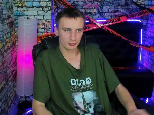 Live sex webcam photo for TelySkull #276594765