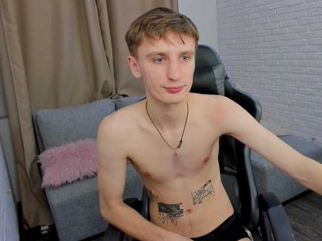 Live sex webcam photo for TelySkull #277409228