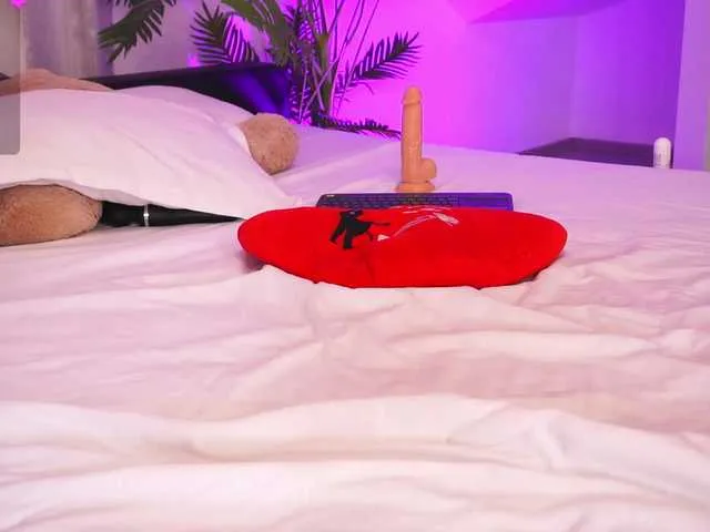 Live sex webcam photo for TenderSin #293214894