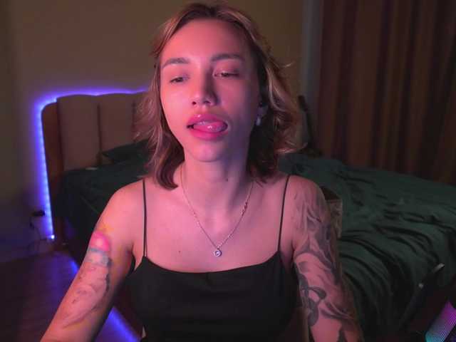 Live sex webcam photo for TeonaRose #290763579