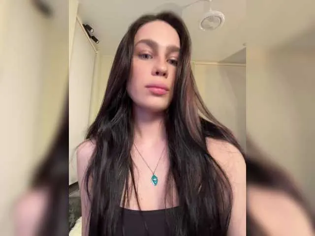 Live sex webcam photo for Teossa- #290844381