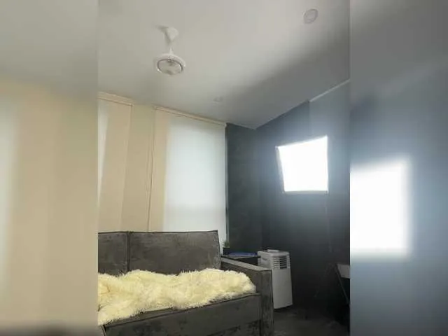 Live sex webcam photo for Teossa- #291309431