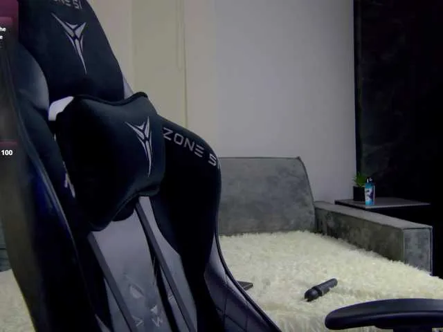 Live sex webcam photo for Teossa- #291429373