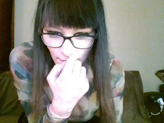 Live sex webcam photo for Terra1121 #277166528
