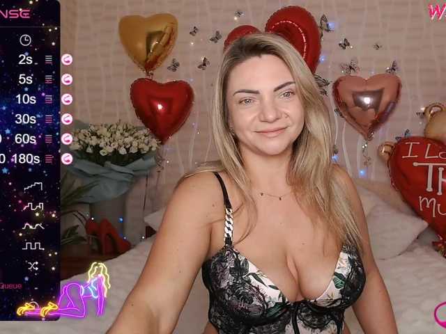 Live sex webcam photo for TerriLaxxx #277331456