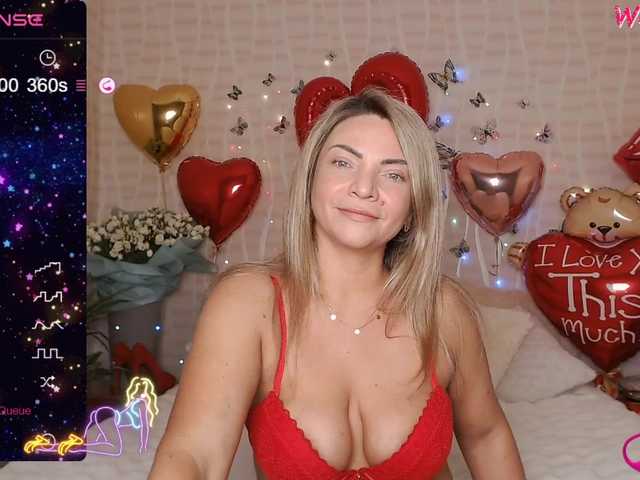 Live sex webcam photo for TerriLaxxx #277355895