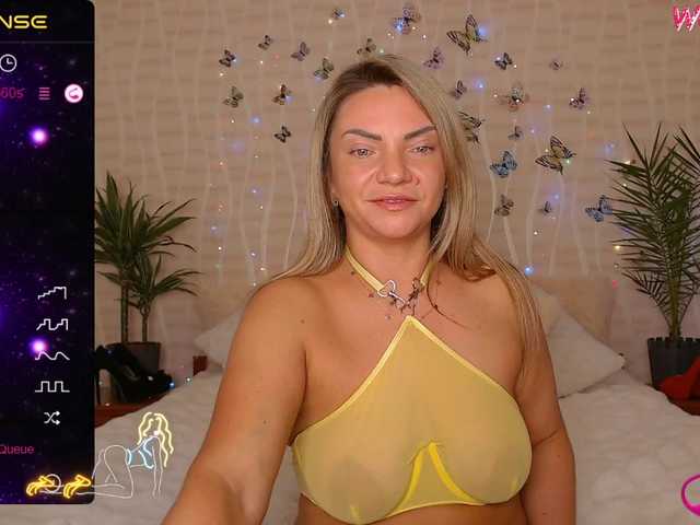 Live sex webcam photo for TerriLaxxx #277460452