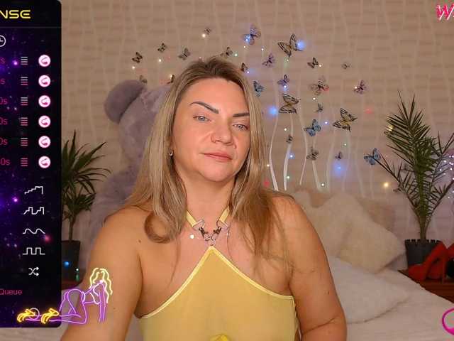 Live sex webcam photo for TerriLaxxx #277572612