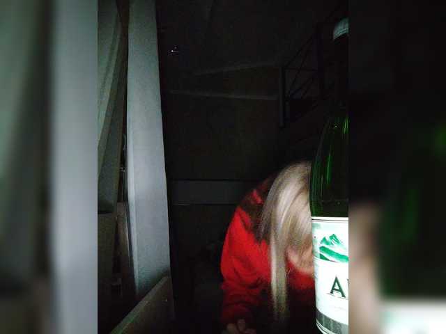 Live sex webcam photo for TerriRose #291856819