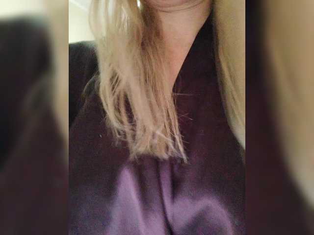 Live sex webcam photo for TerriRose #291993234