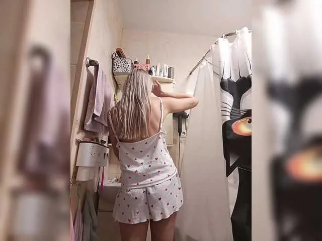 Live sex webcam photo for TerriRose #292280265