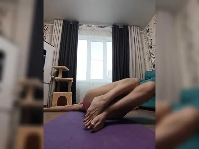 Live sex webcam photo for TerriRose #292353609