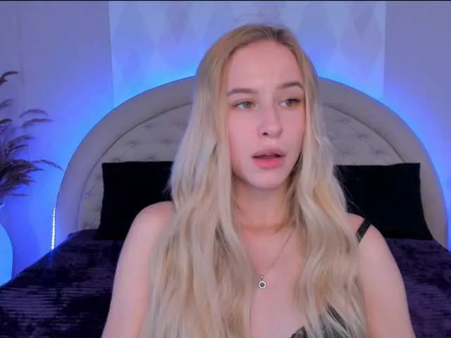 Live sex webcam photo for TeryHether #272255647