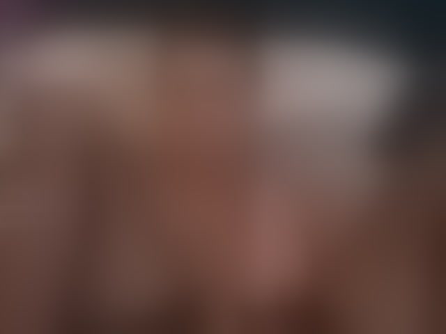 Live sex webcam photo for TessaBloom #294100596