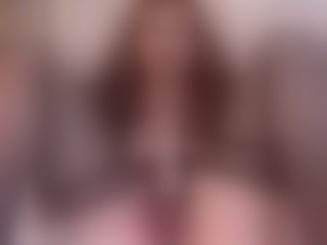 Live sex webcam photo for TessaBloom #294177971