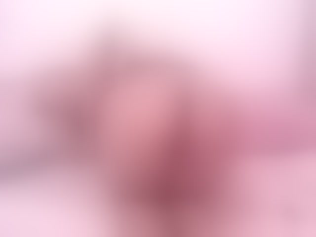 Live sex webcam photo for TessaM2 #294131097