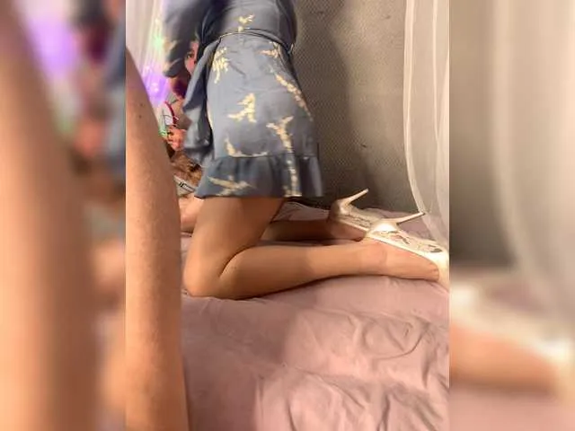 Live sex webcam photo for TeyaWarren #272557872