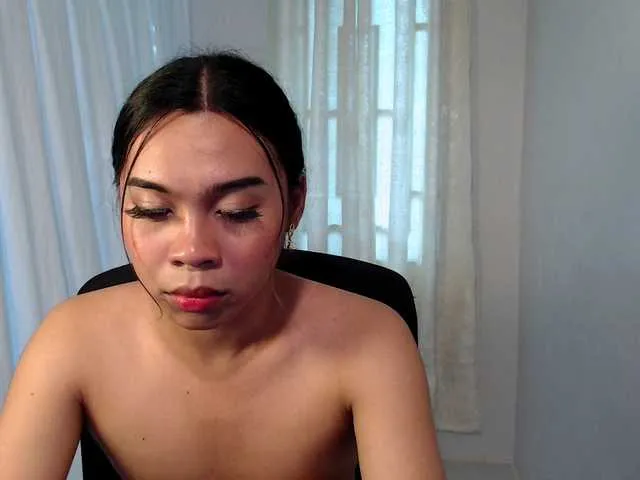 Live sex webcam photo for Tgirlkian #290617509