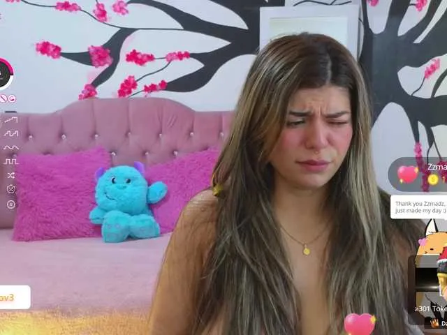 Live sex webcam photo for Thamy-tay #276702645