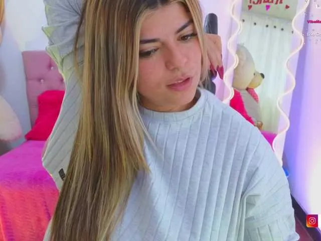 Live sex webcam photo for Thamy-tay #277401440