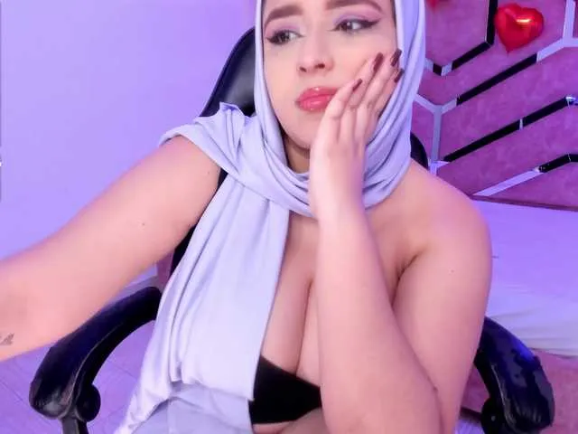 Live sex webcam photo for ThanaHaluff #290499563